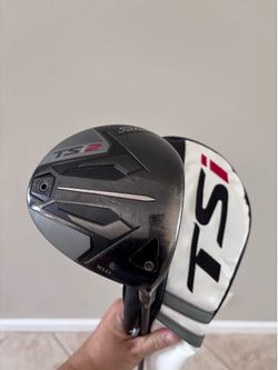 Titleist TSi2 Driver 10.0 Right Handed 10* Degrees Stiff Shaft Used