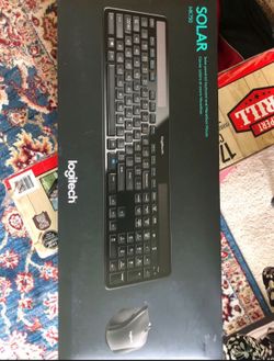 Solar Powered Wireless Keyboard And Mouse