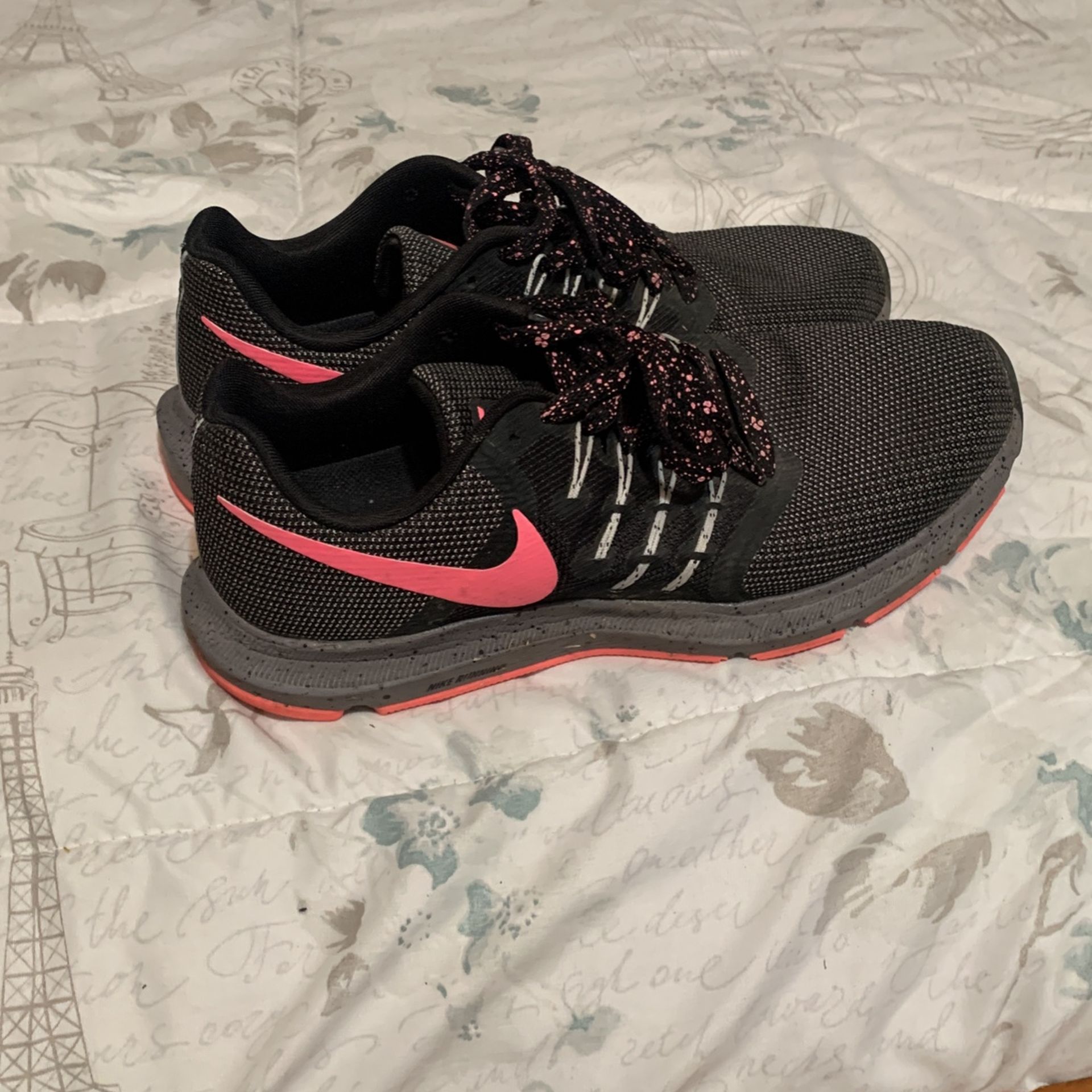 Women’s Shoes