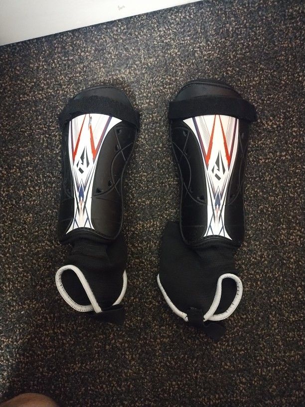 Football Soccer Shin Guards Size L
