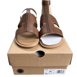 Ugg W Zahara Ankle Strap Sandal size 10