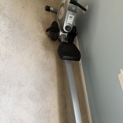 Sunny Health And Fitness Rowing Machine