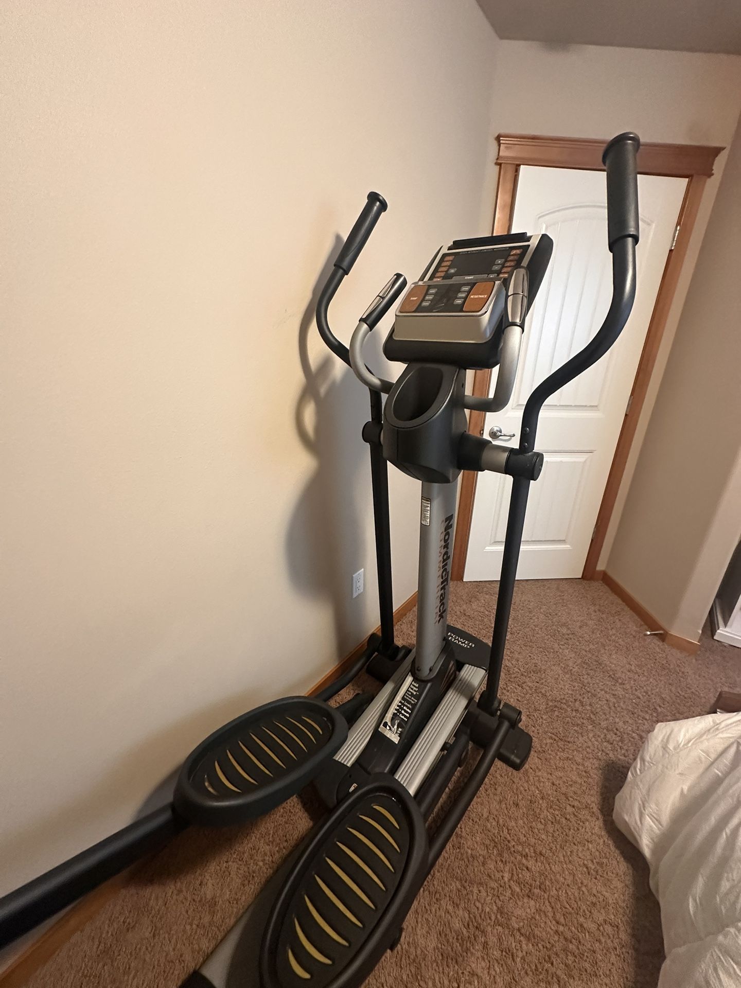NordicTrack Commercial Elliptical 