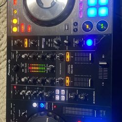 DDJ-800