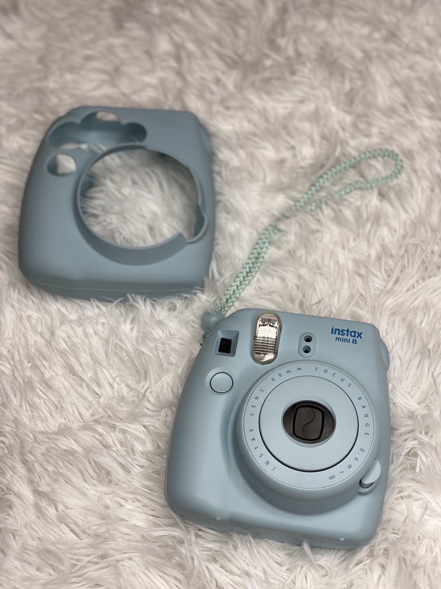 FUJIFILM Instax Mini 8 Camera Baby Blue. (Shipping only 📦📬 NO LOCAL PICK UPS)