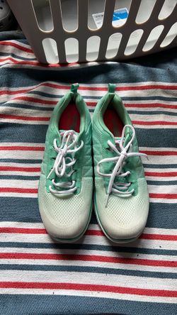 Skechers Women's Mint Green Sneakers