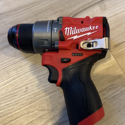 12v MILWAUKEE M12 FUEL™ 1/2" Hammer Drill/Driver
