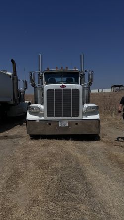 2018 Peterbilt 389