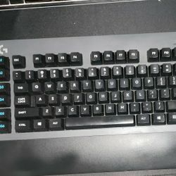 Logitech  Wireless Keyboard G613