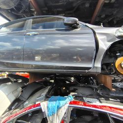 2013-2017 Honda Accord 1.8L Front Door Passenger Right Side 