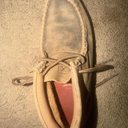 Size 1.5 twisted z real leather boys shoes