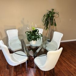 Zuri Designer Glass Dining Table + 5 White Chairs – Modern, Like New!