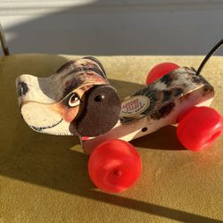 Vintage Fisher Price "Little Snoopy" Wooden Pull Toy -