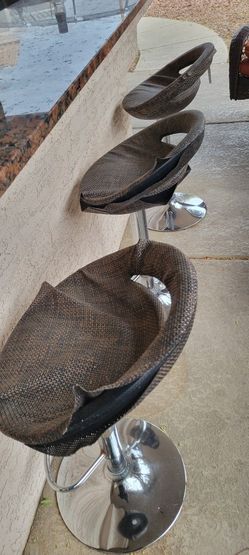 3 Adjustable Height Bar Stools