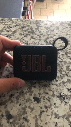 GO4 JBL bluetooth speaker