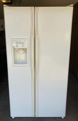 GE side-by-side Bisque Refrigerator