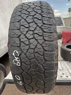 4 GOODYEAR 275/60/20 tires