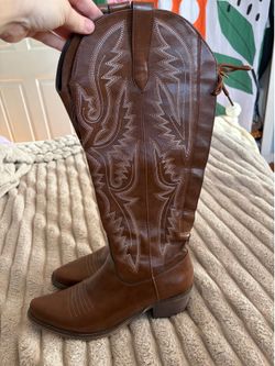 Brown Cowgirl boots, Red Top , Size 9.5