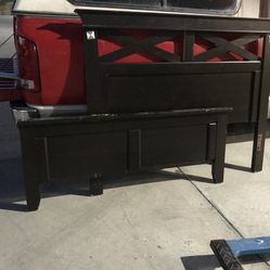 🥰QUEEN SiZE BEDROOM SET: DRESSER, CHEST, QUEEN SIXE BED FRAME-BLACK COLOR 🥰