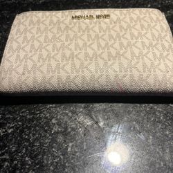 Micheal Kors Wallet 