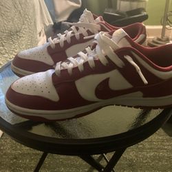 red dunks 
