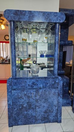 Custom bar
