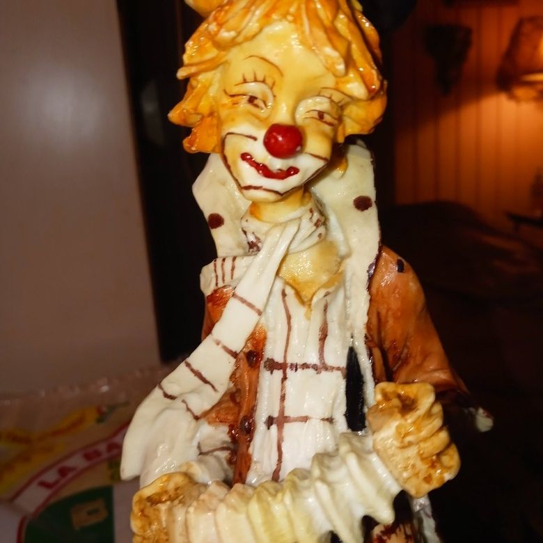 Arnart Pucci. Very Famous Artist