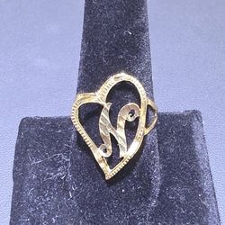 10kt YG Initial Ring. (C-1) SIZE 9. ASK FOR RYAN. #(contact info removed)42