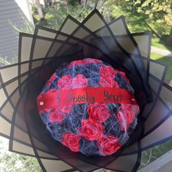 Spooky years (anniversary bouquet) 