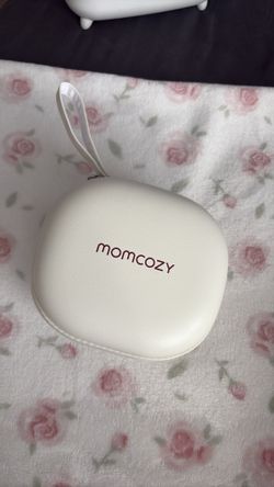Momcozy M5 Wearable Breast Pump (Like New)