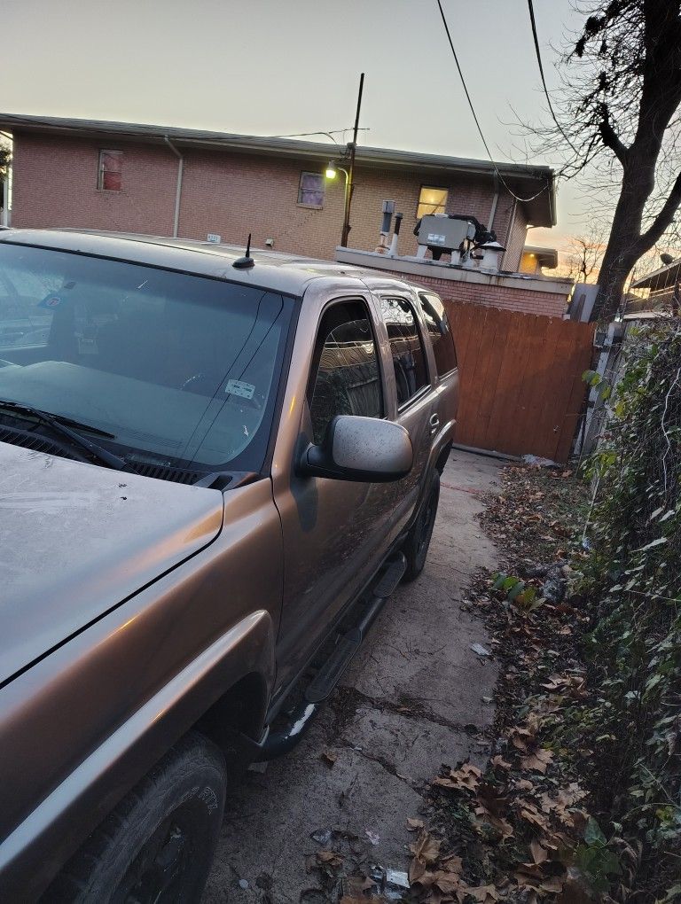 2002 Chevrolet Tahoe