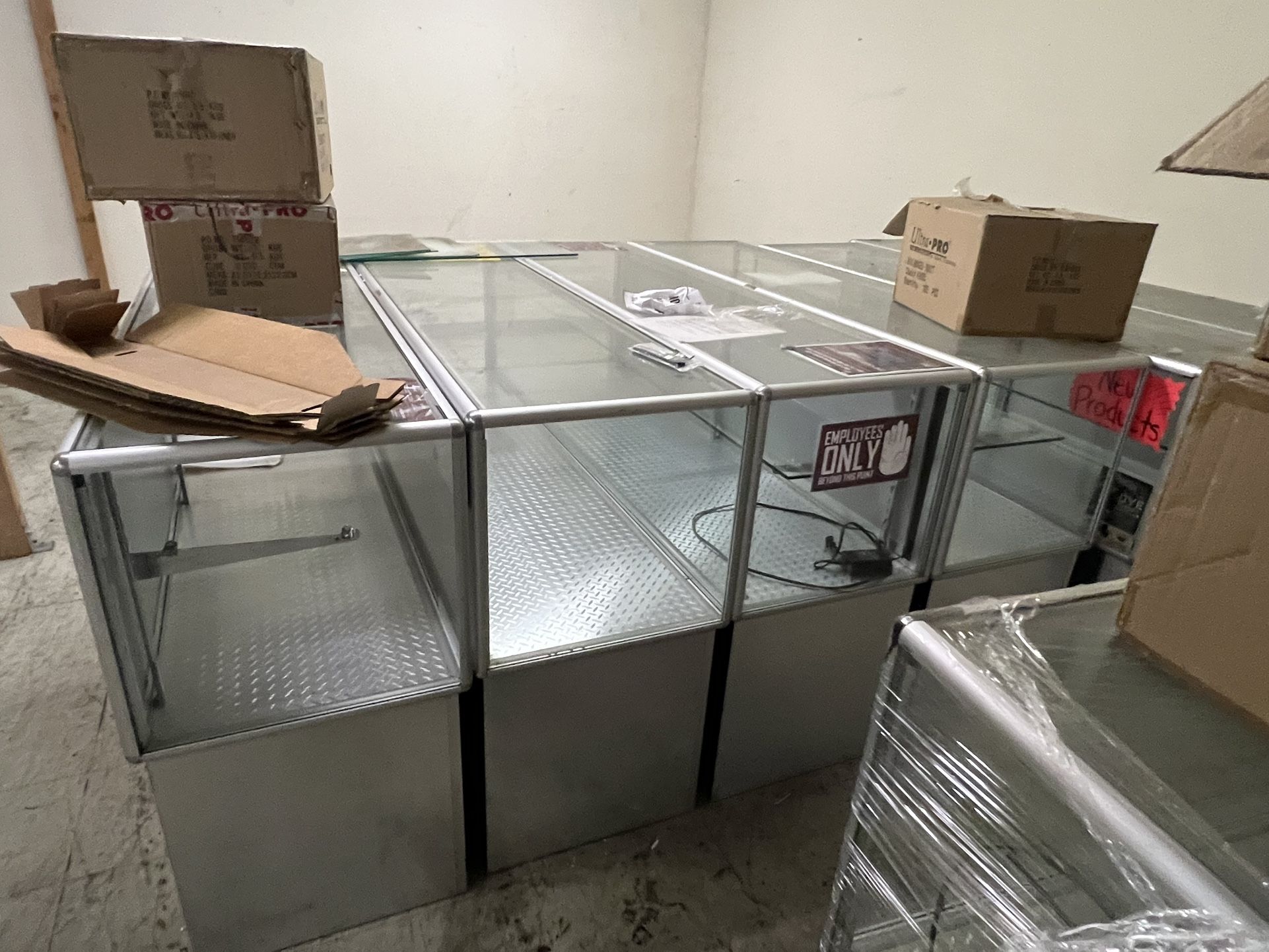 Used Display Cases Display Cases for Sale in City Of Industry, CA - OfferUp