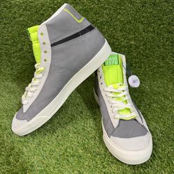 Size 14 | Nike Blazer Mid ’77 'University of Oregon Football' PE 2022 FD0235-001