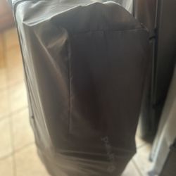 Baby Crib And Bassinet 