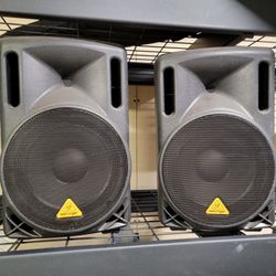 Behringer Eurolive B210D