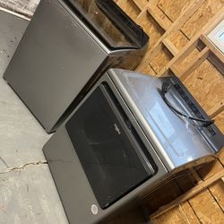 Electric Whirlpool Washer And Dryer Set