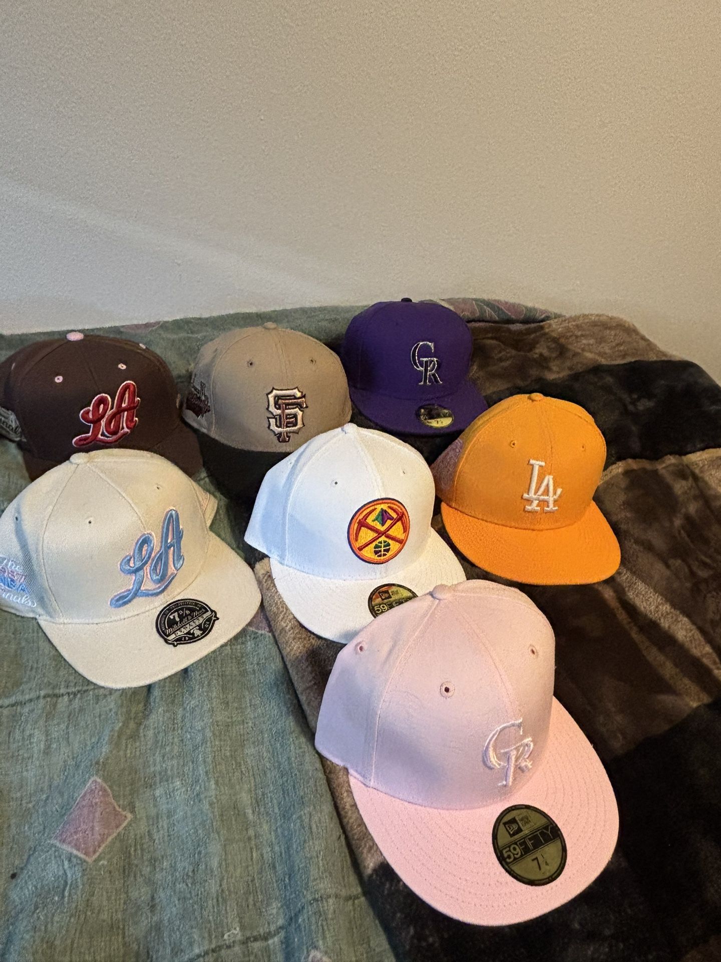 Fitted/Snapback hats