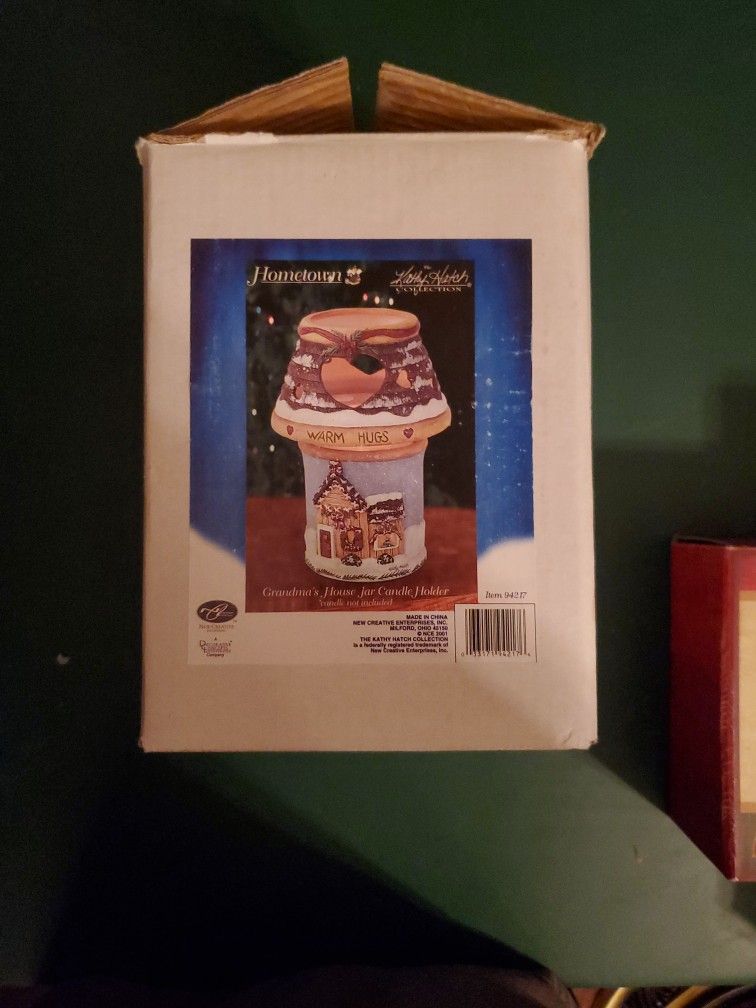 Christmas Kathy Hatch/Yankee Candle Grandma's House Jar Candle Holder