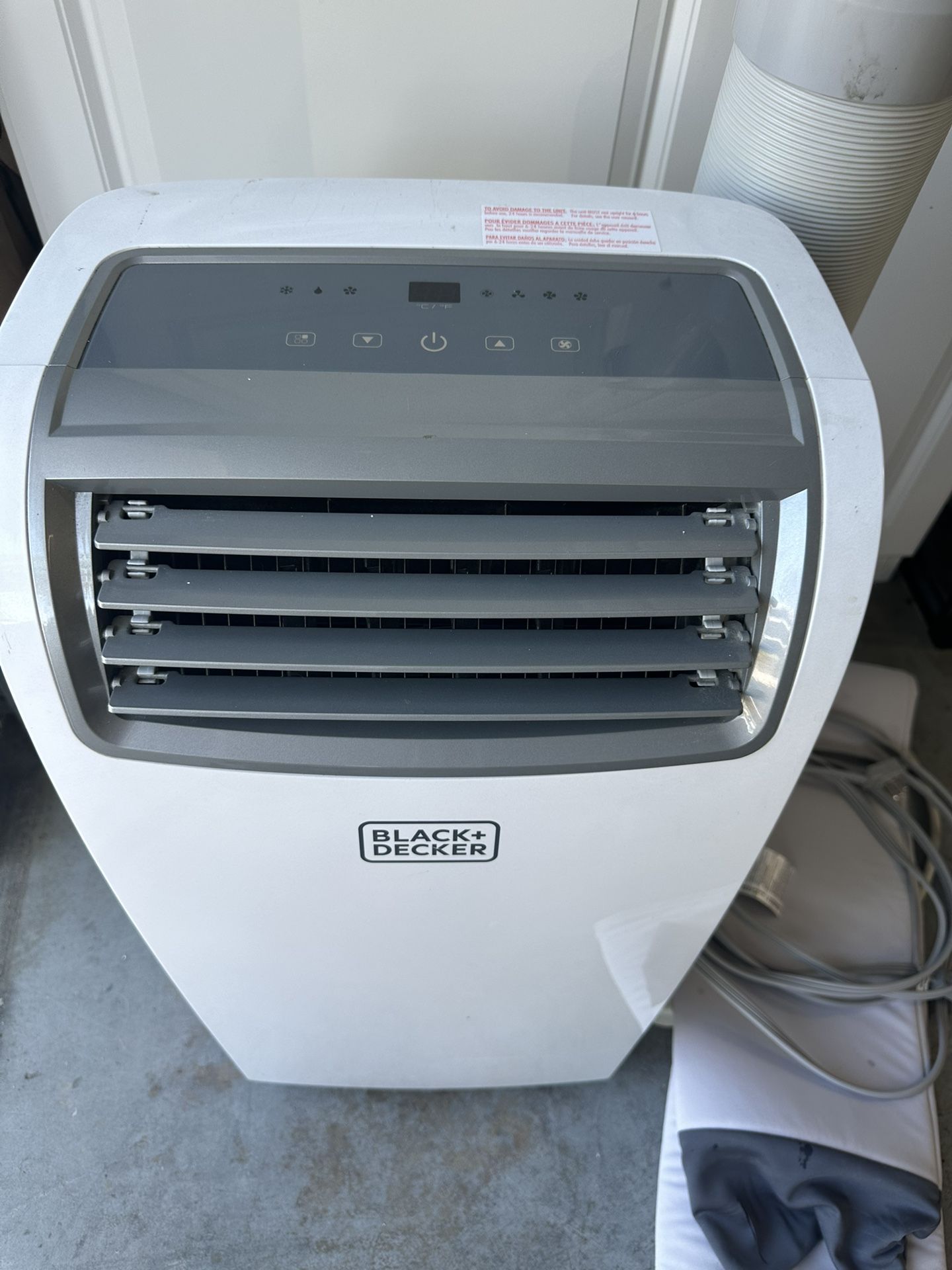 Black and Decker mobile Air Conditioner AC 14,000 BTU