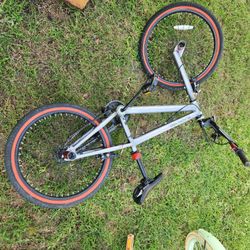 Razor Black Label Bike