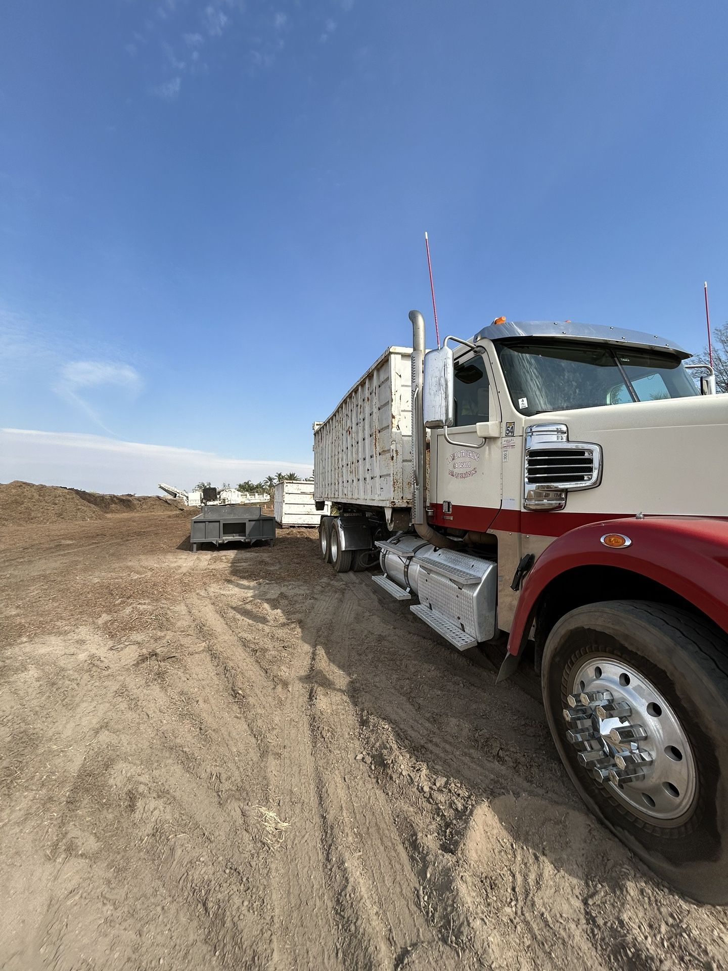 Roll off & Lowboy
