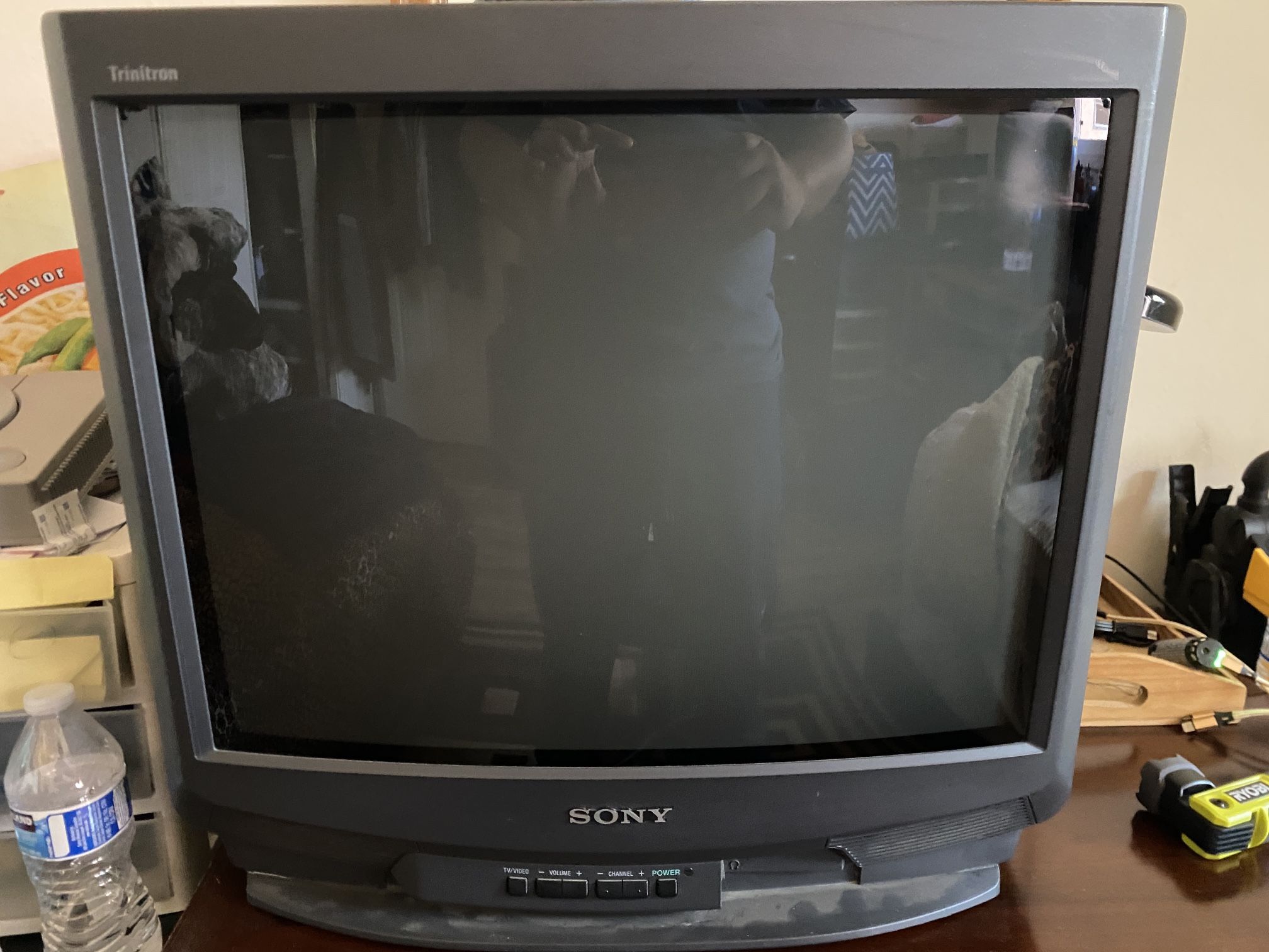 Sony KV-20S20