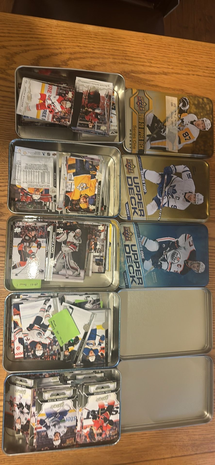 5 boxes and some more loose hockey cards Lot 2019-21