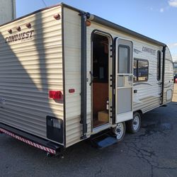 Windstream Conquest 21ft 2015