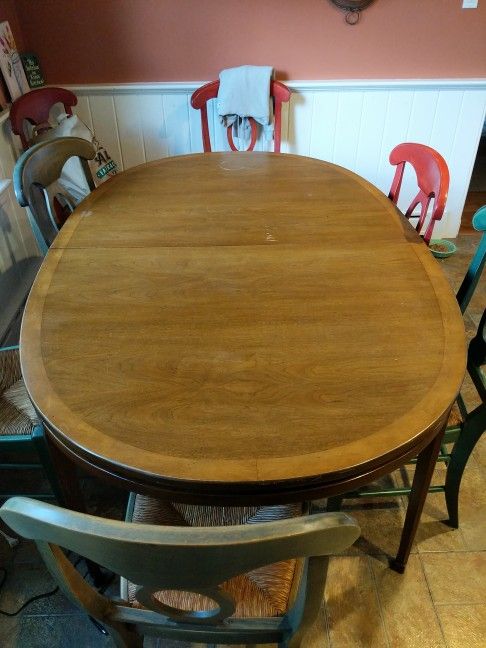 Large Dining Room Table + 2 Leaves