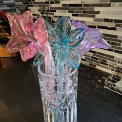 Vase with 3  glass Flowers.  Used 