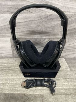 Logitech Astro A50 Wireless Gaming Headset With Base Station(A1D028361)