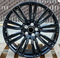 Range Rover 22” new Blk dynamic Styie new rims tires sets