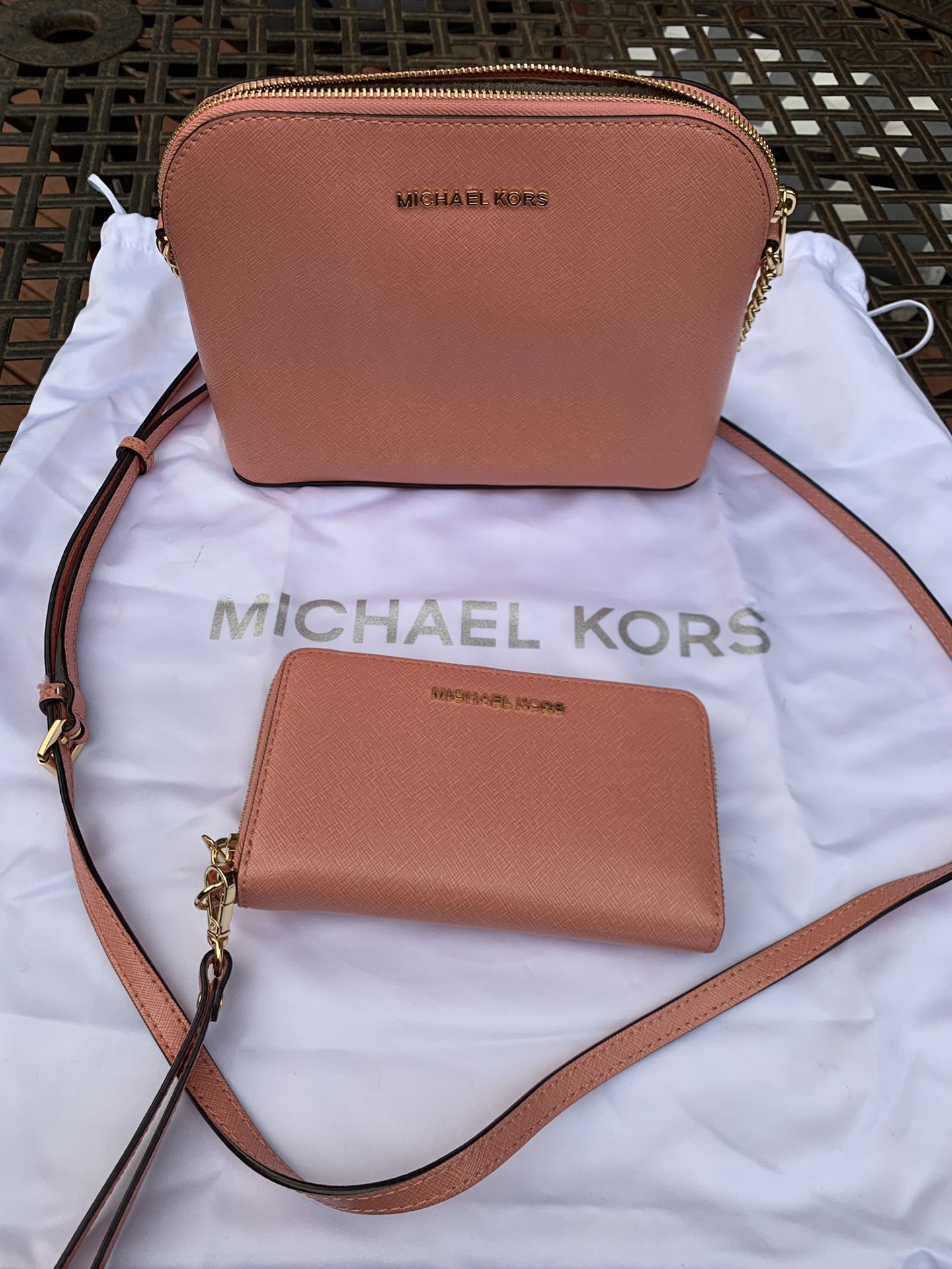 MICHAEL KORS purse and wallet
