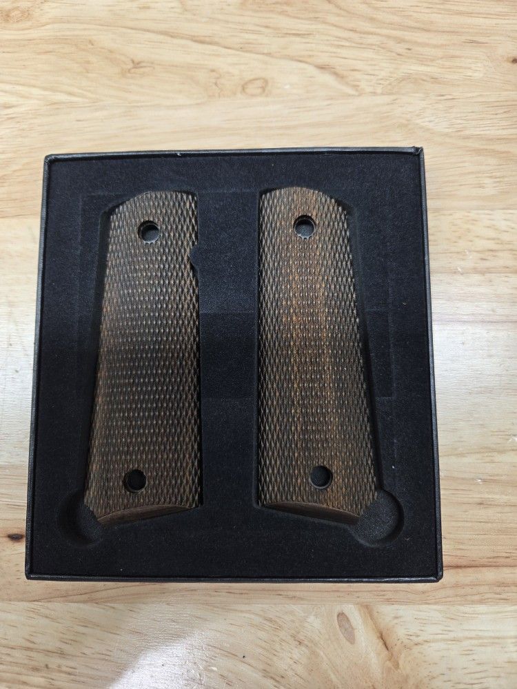 Handgrips